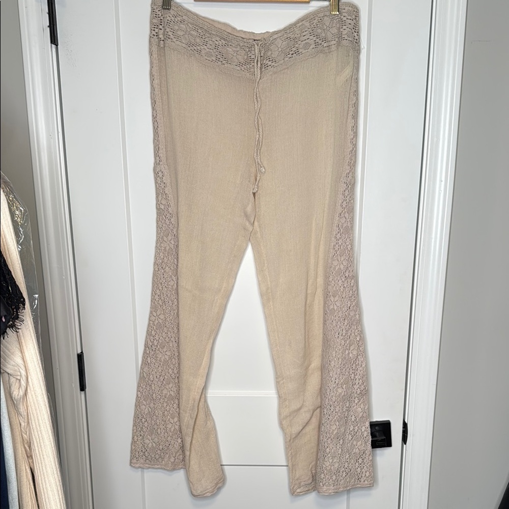 Free‎ People Cream Lace Flare Pants - M